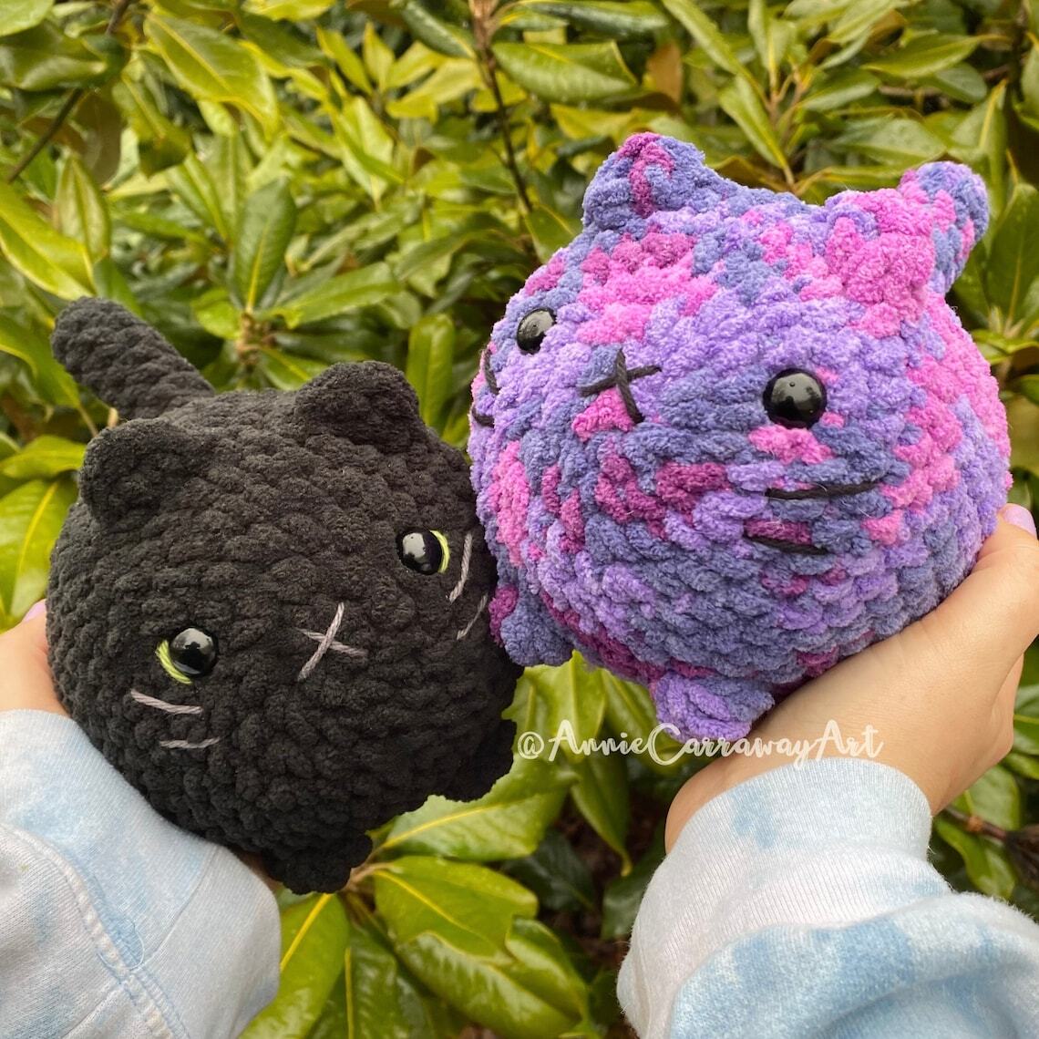 2 in 1 Crochet Pattern | Cute Loaf Cat Plushies .